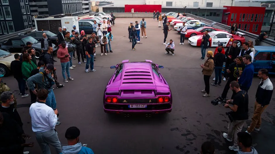 Scarlett Johansson Reflects on the Harsh Beauty Standards Faced by Young Actresses in the 2000s placeholder image